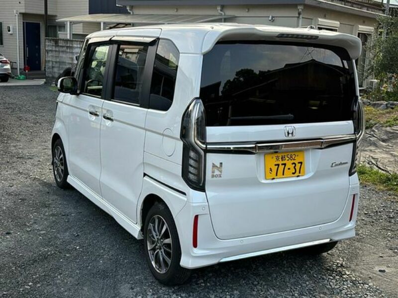 N BOX CUSTOM