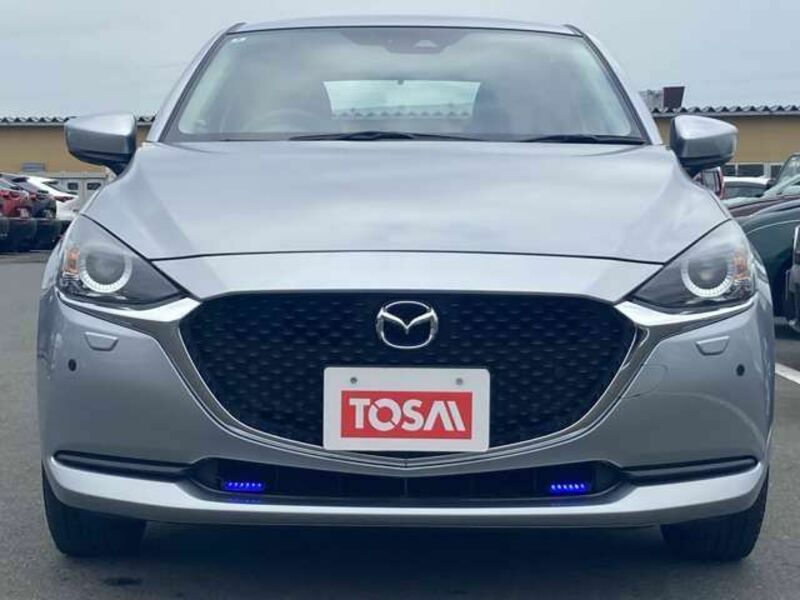MAZDA2