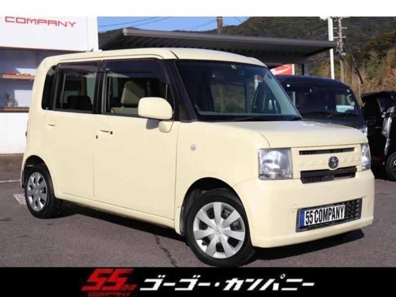 TOYOTA PIXIS SPACE