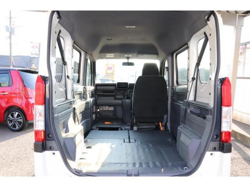N-VAN