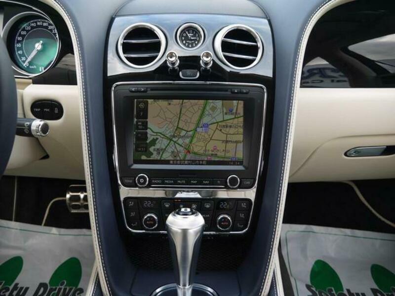 FLYING SPUR