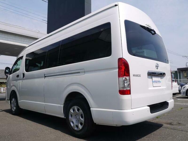 HIACE VAN