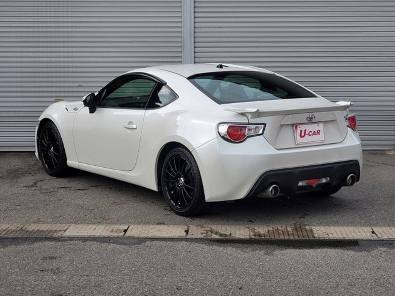 86