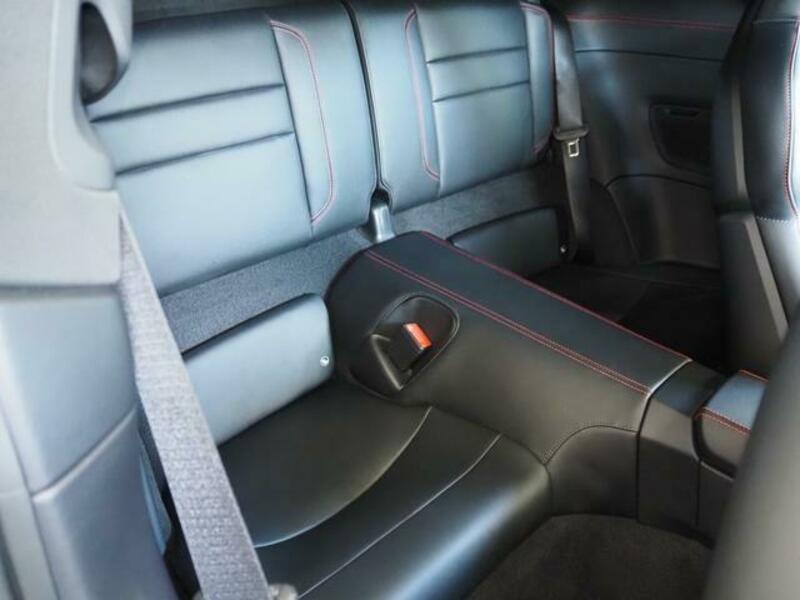 911