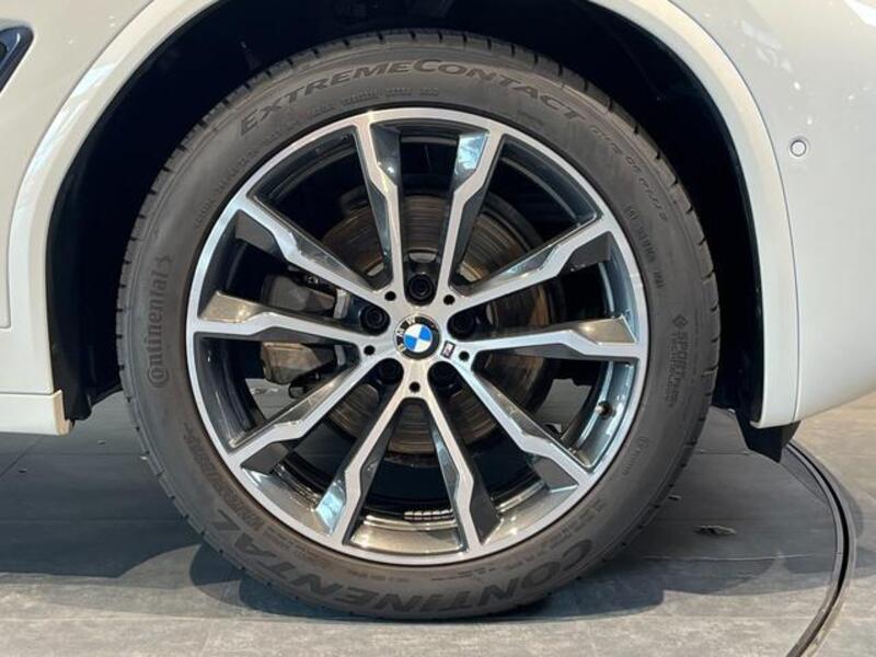 X4
