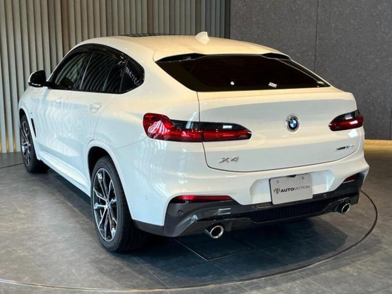 X4