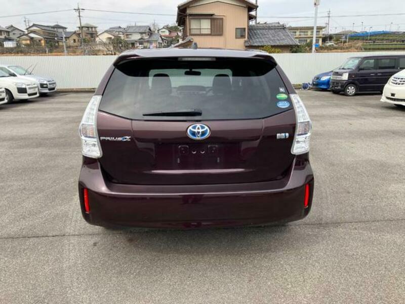 PRIUS ALPHA
