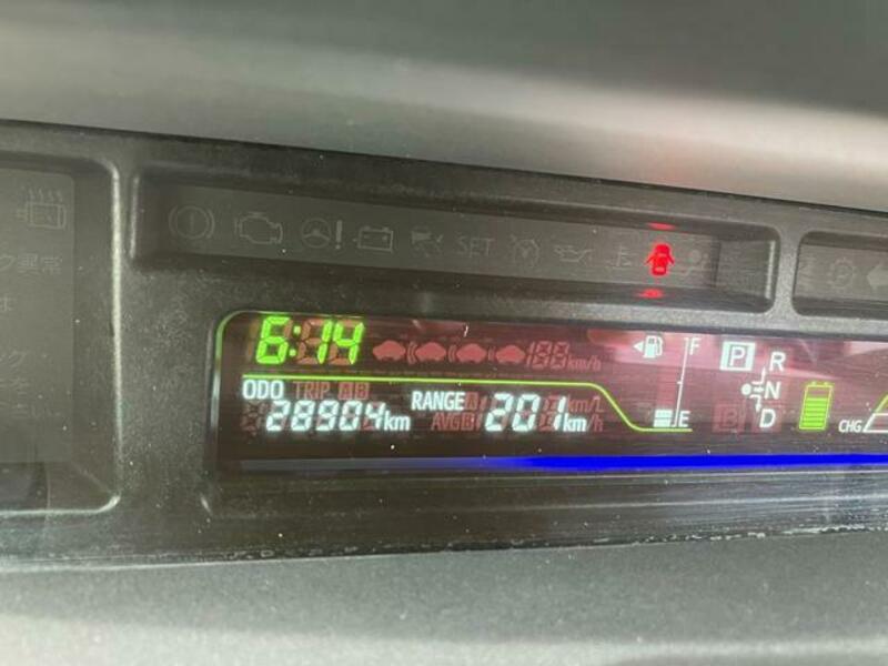 PRIUS ALPHA