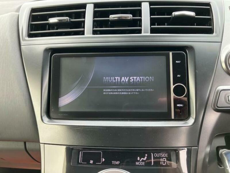 PRIUS ALPHA