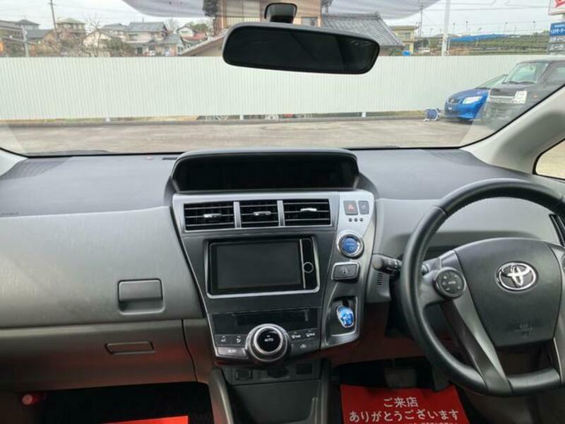 PRIUS ALPHA