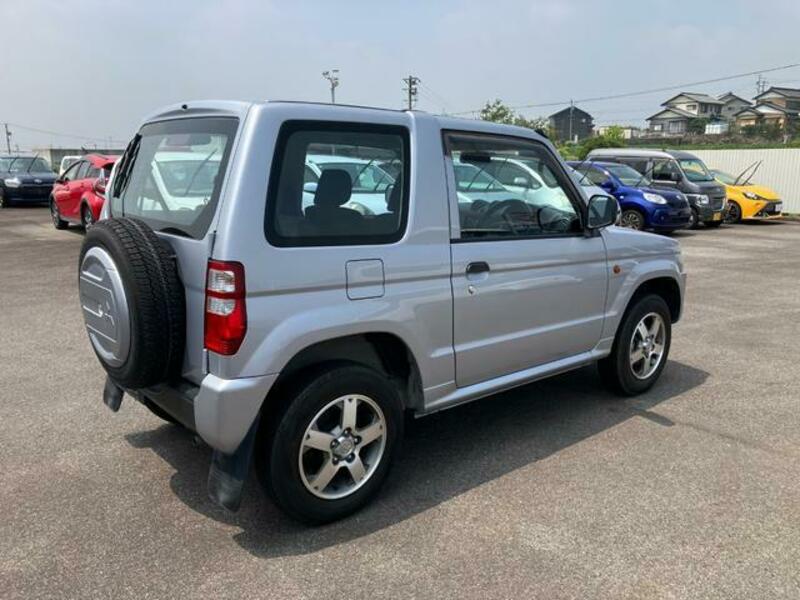 PAJERO MINI