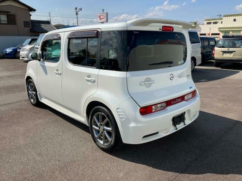 CUBE