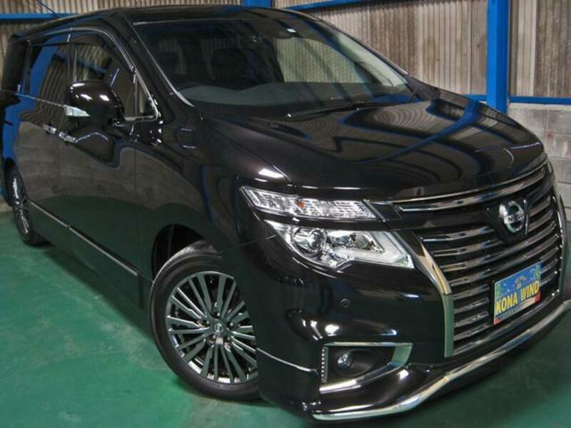 NISSAN ELGRAND