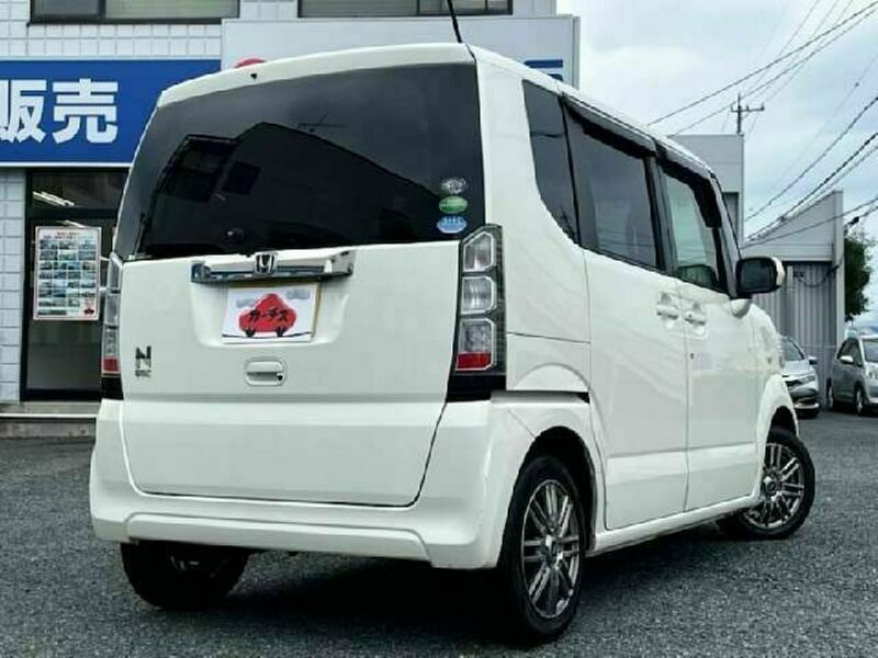 N BOX