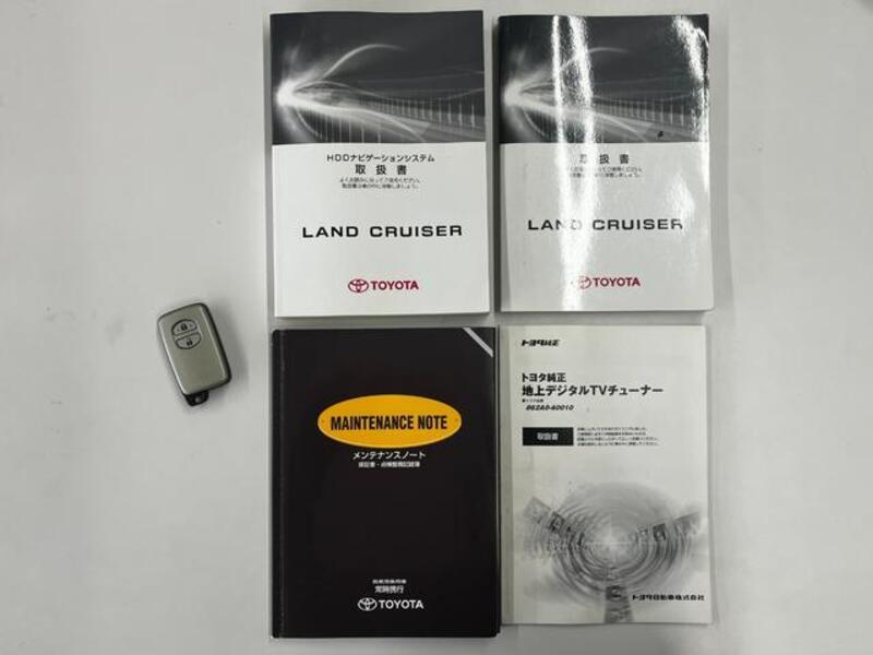 LAND CRUISER