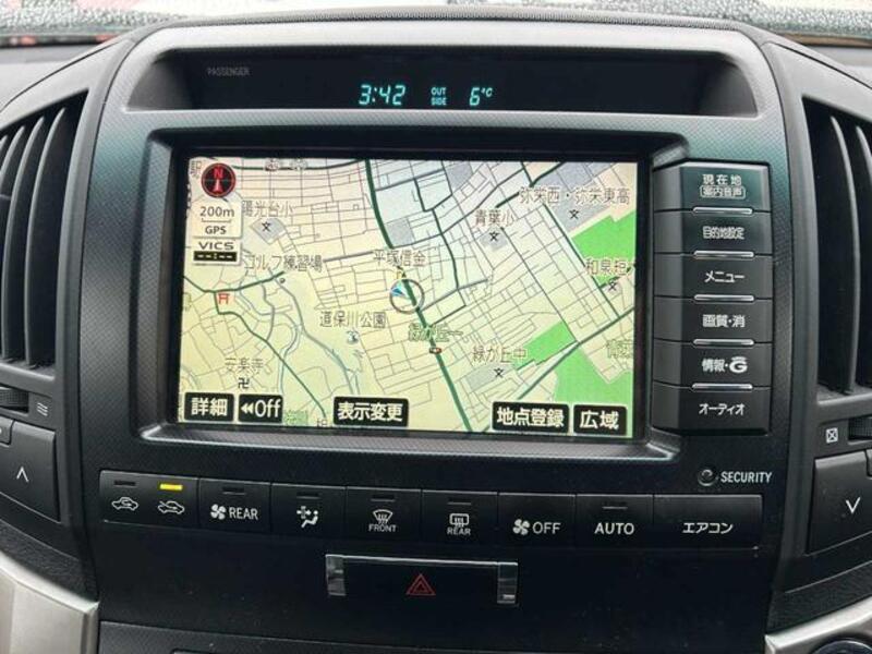 LAND CRUISER