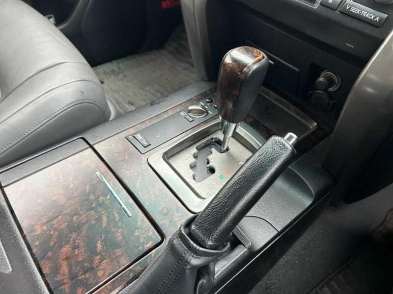 LAND CRUISER
