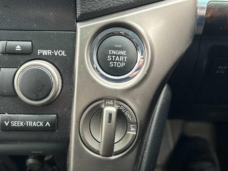 LAND CRUISER