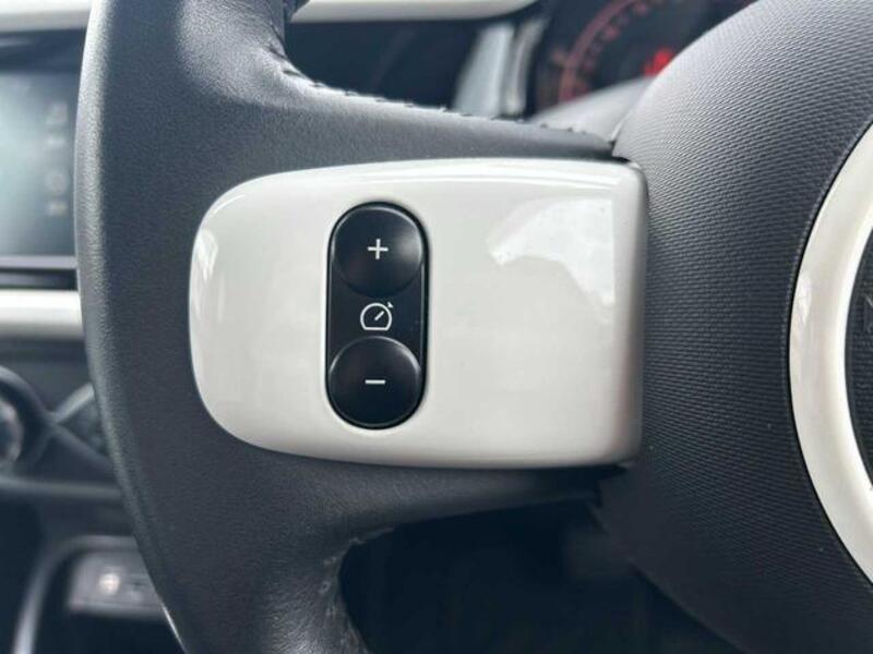 TWINGO