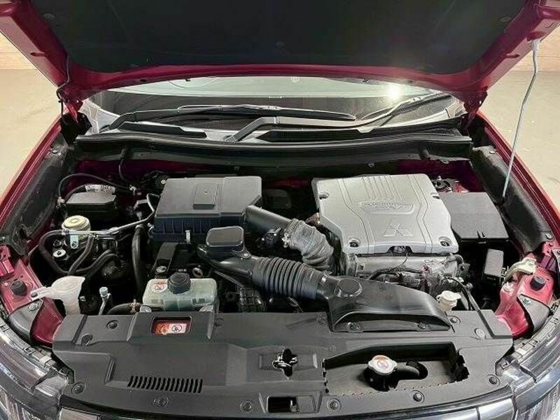 OUTLANDER PHEV