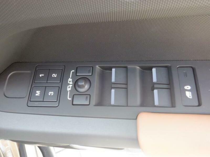 DEFENDER
