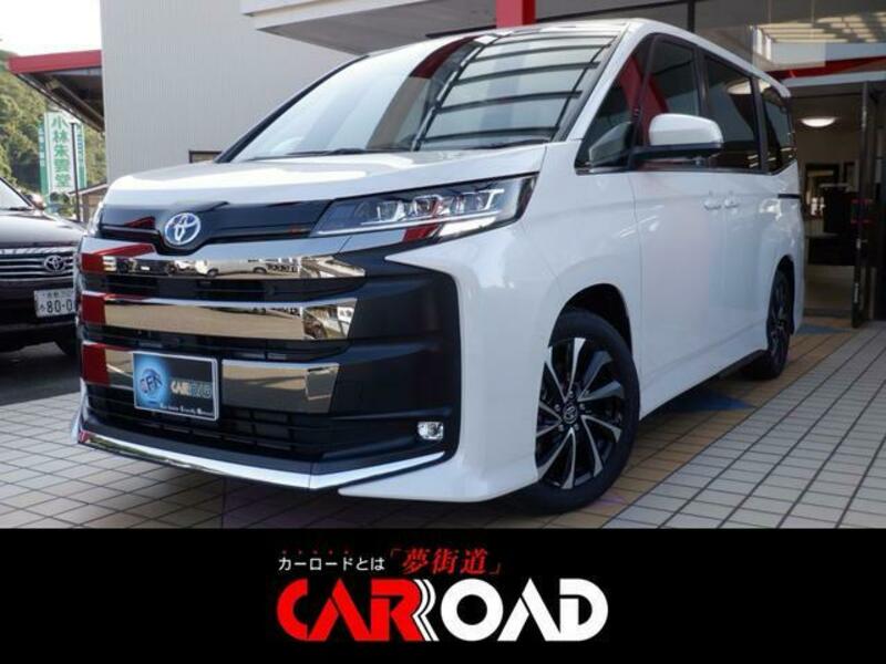 TOYOTA NOAH