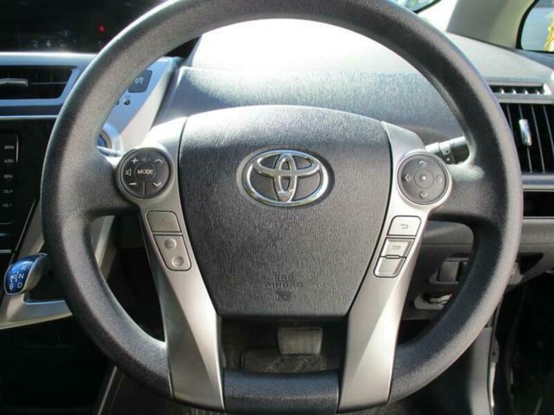 PRIUS ALPHA