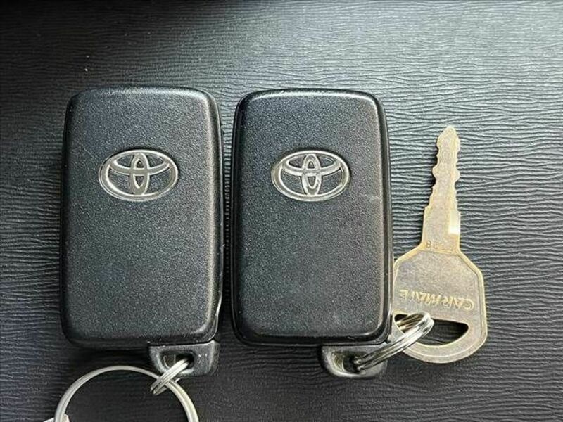 AVENSIS WAGON