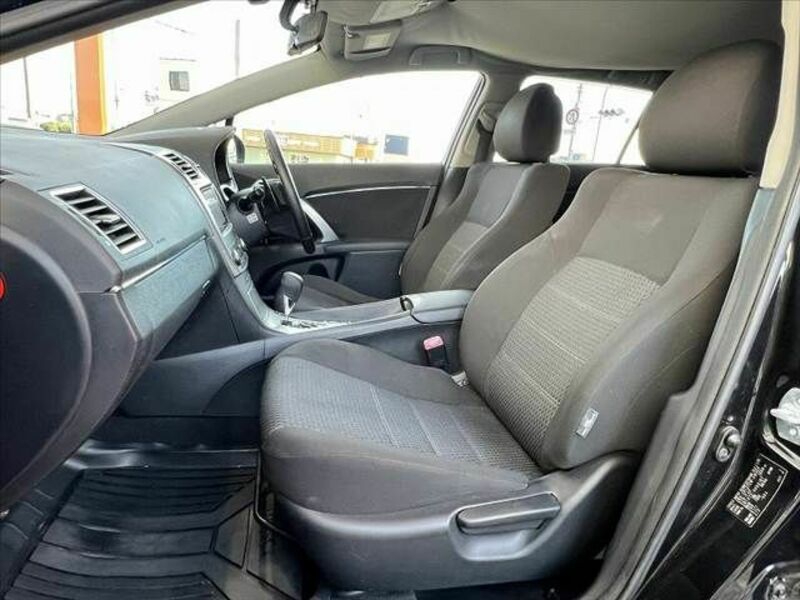 AVENSIS WAGON