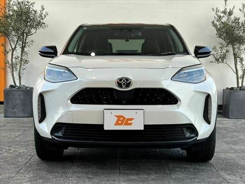YARIS CROSS