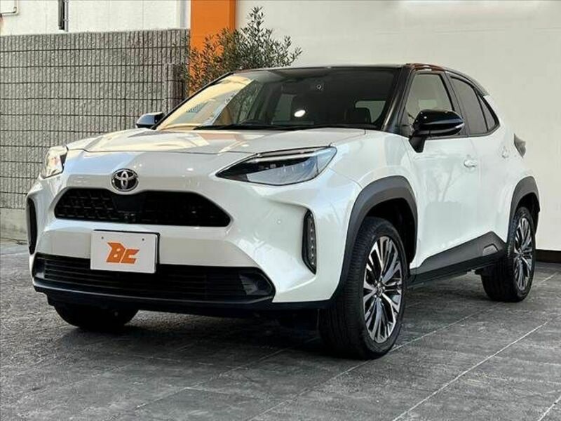 YARIS CROSS