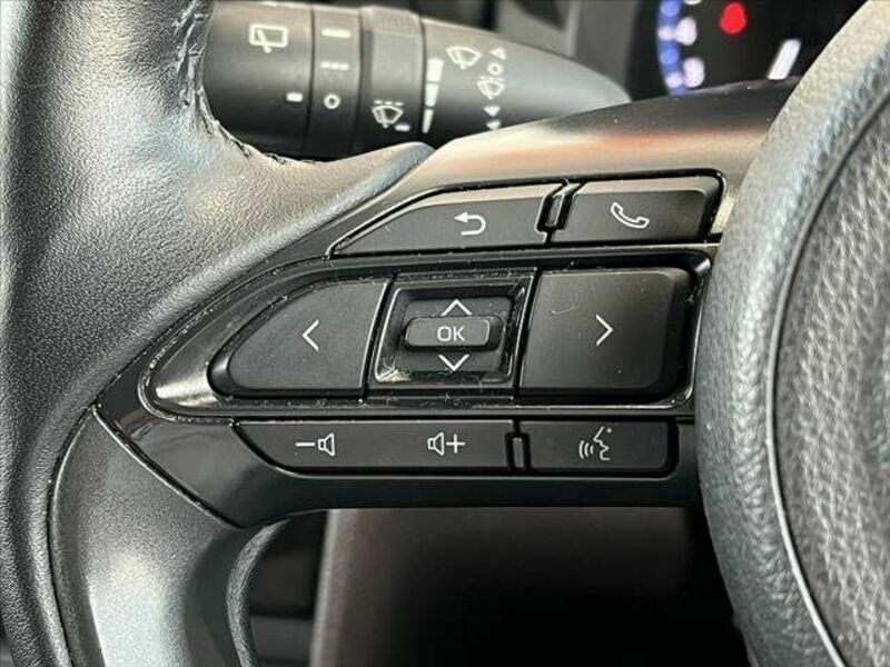 YARIS CROSS