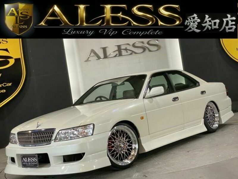 NISSAN LAUREL