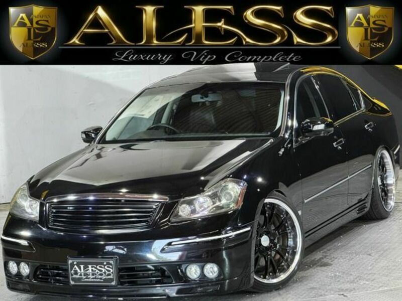 NISSAN FUGA