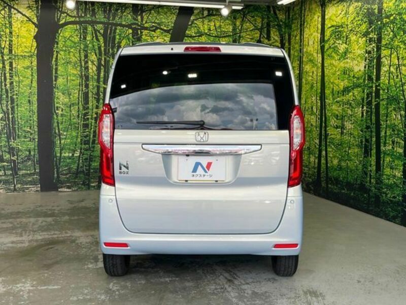 N BOX