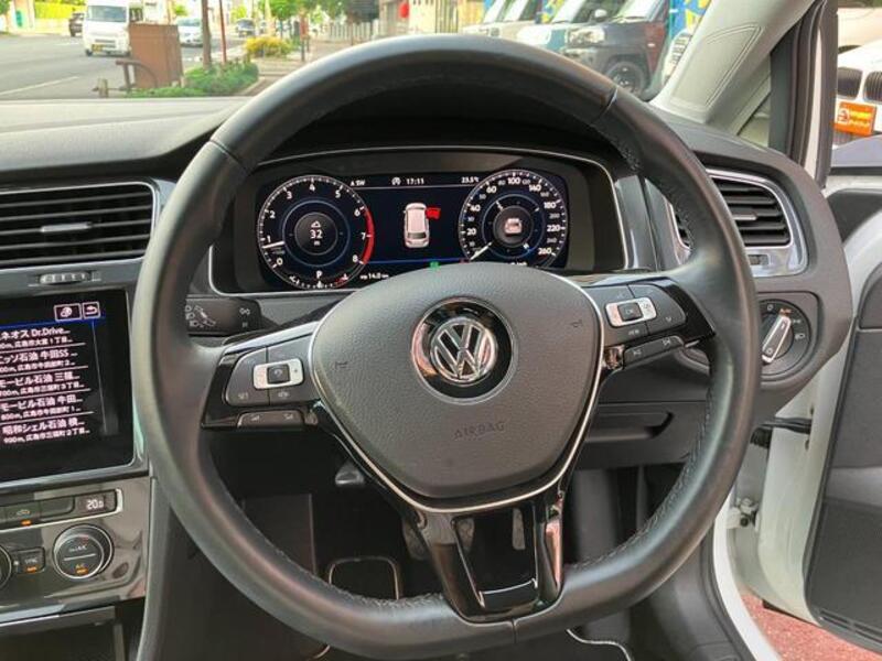 GOLF VARIANT