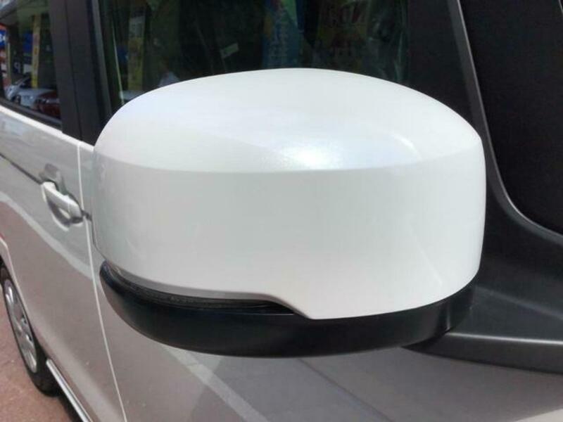 N BOX