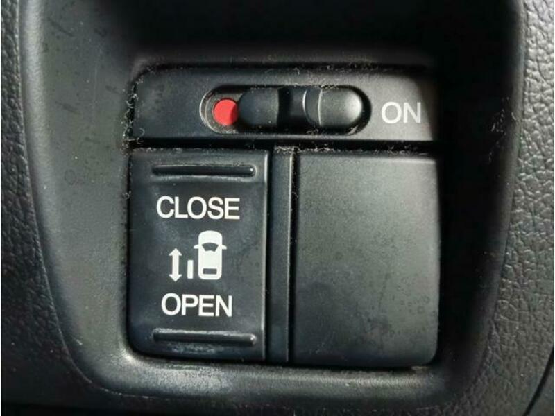 N BOX