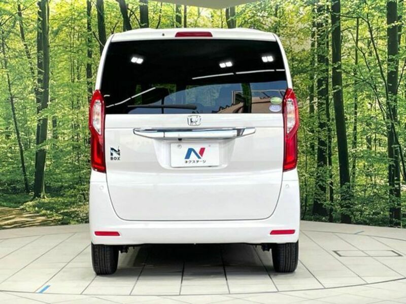 N BOX