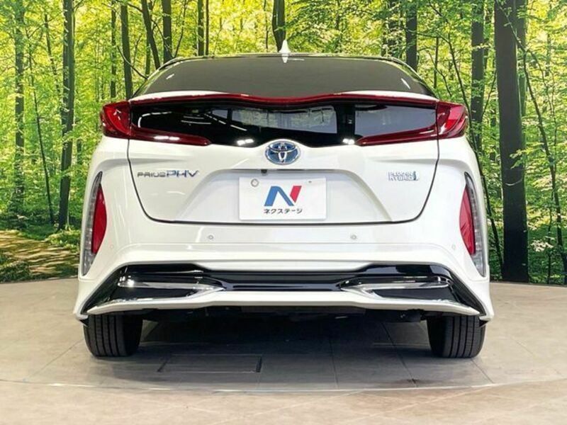 PRIUS PHV