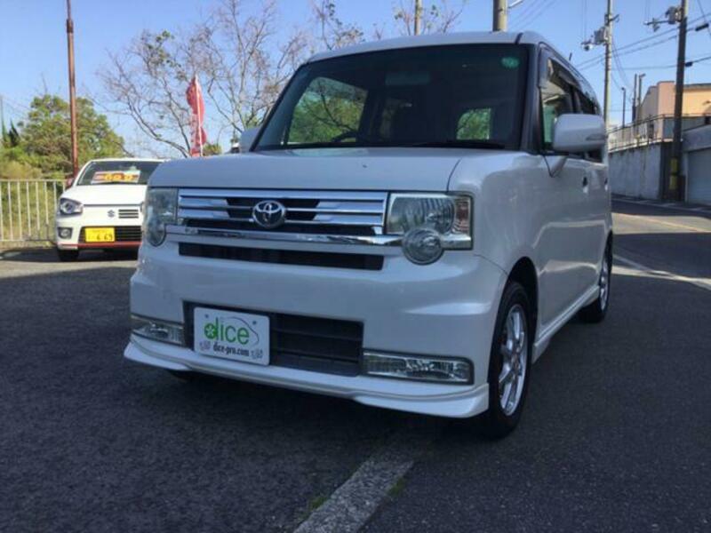 TOYOTA PIXIS SPACE