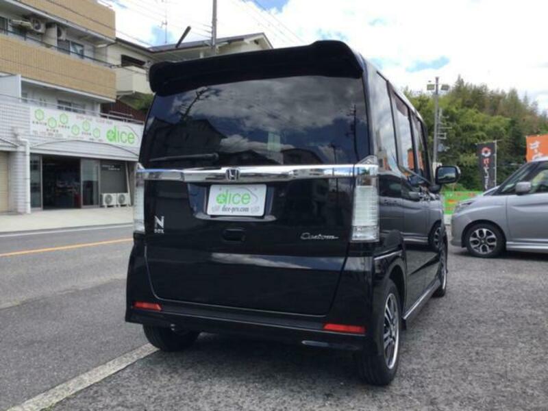 N BOX CUSTOM