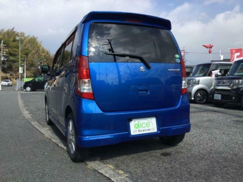 WAGON R