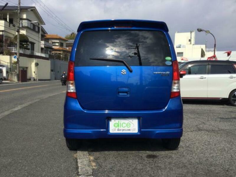 WAGON R