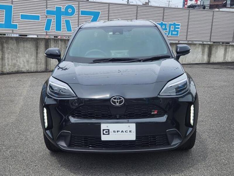 YARIS CROSS