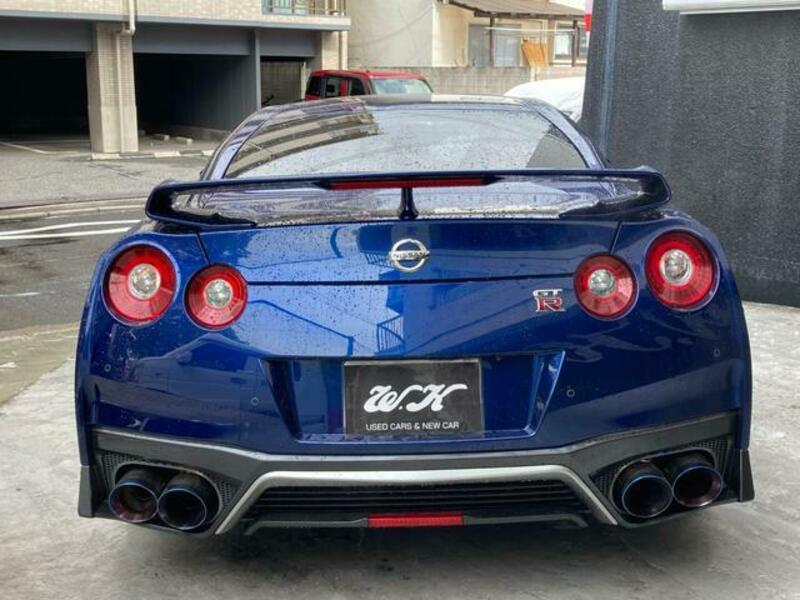 GT-R