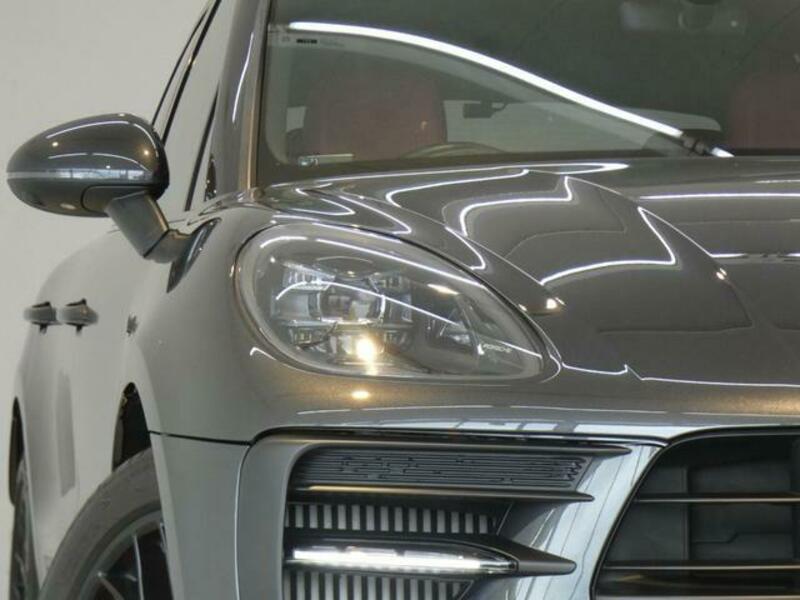 MACAN