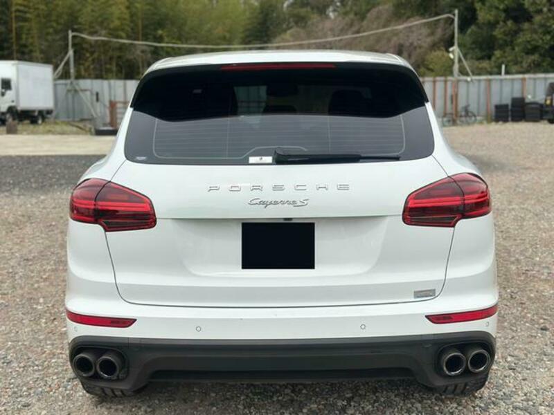 CAYENNE