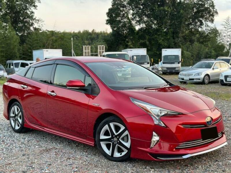 TOYOTA PRIUS