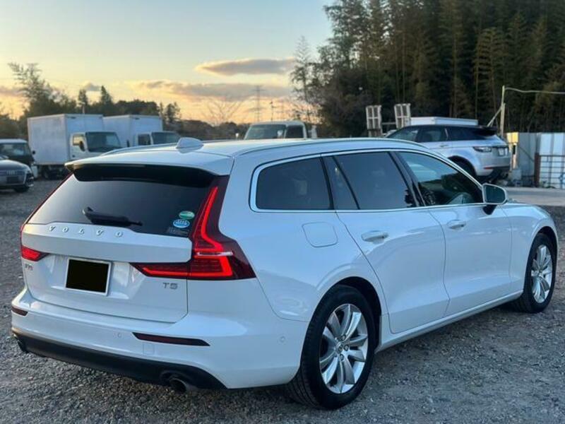 V60